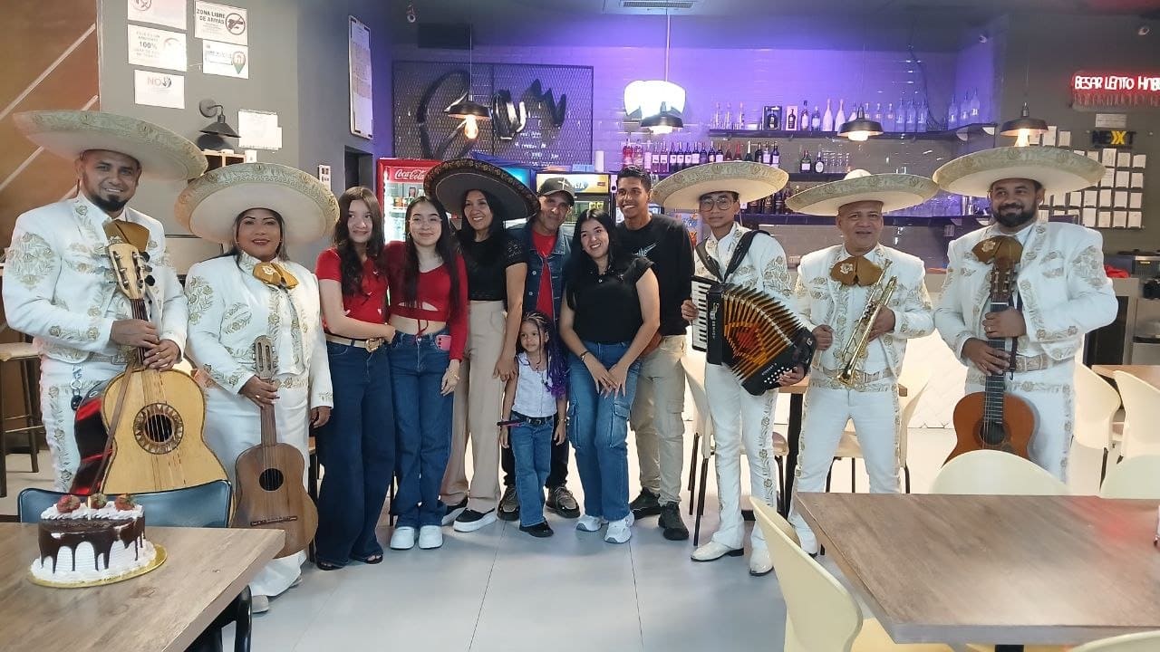 Mariachi Raza Mexicana