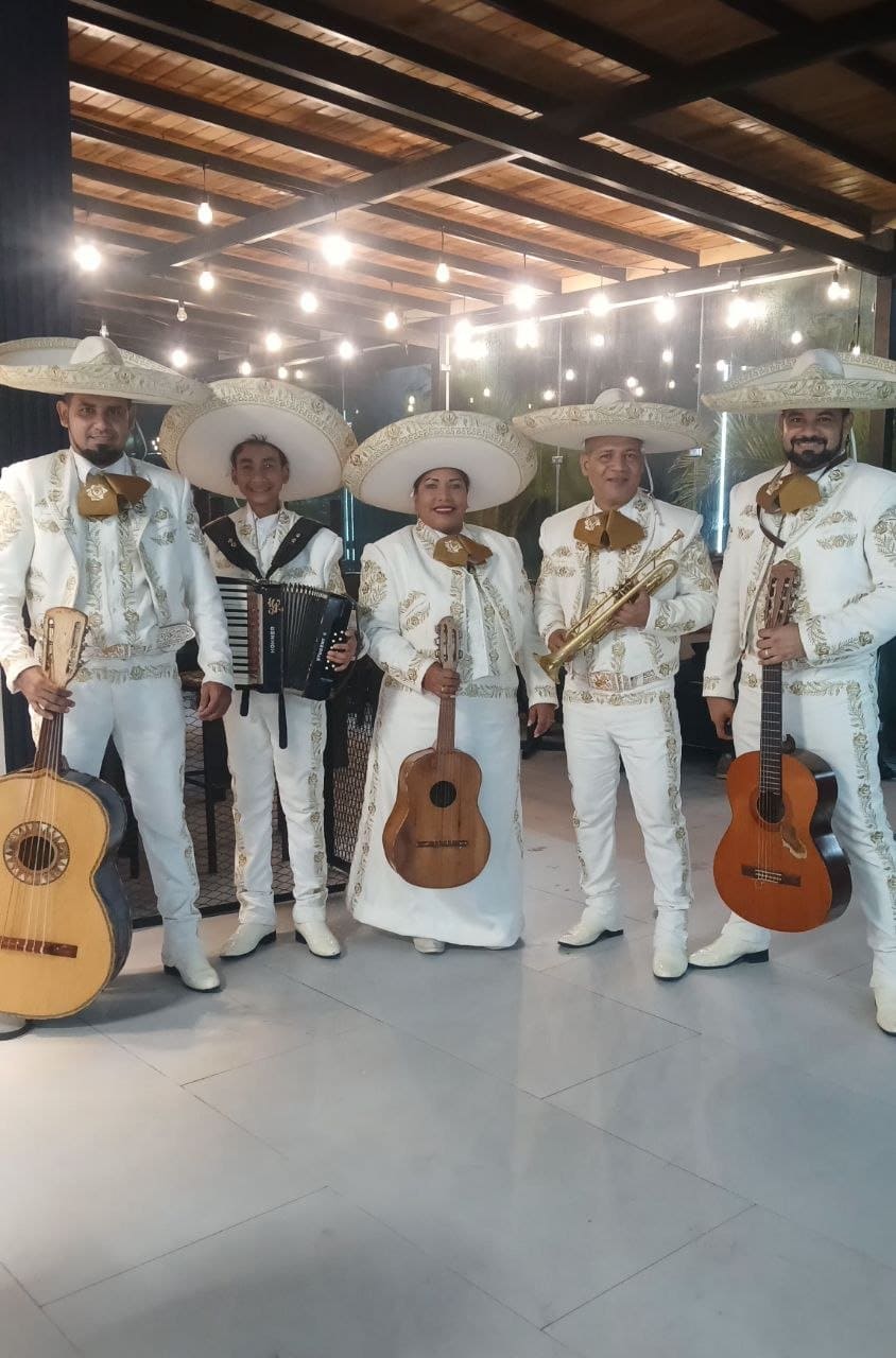 Mariachi Raza Mexicana