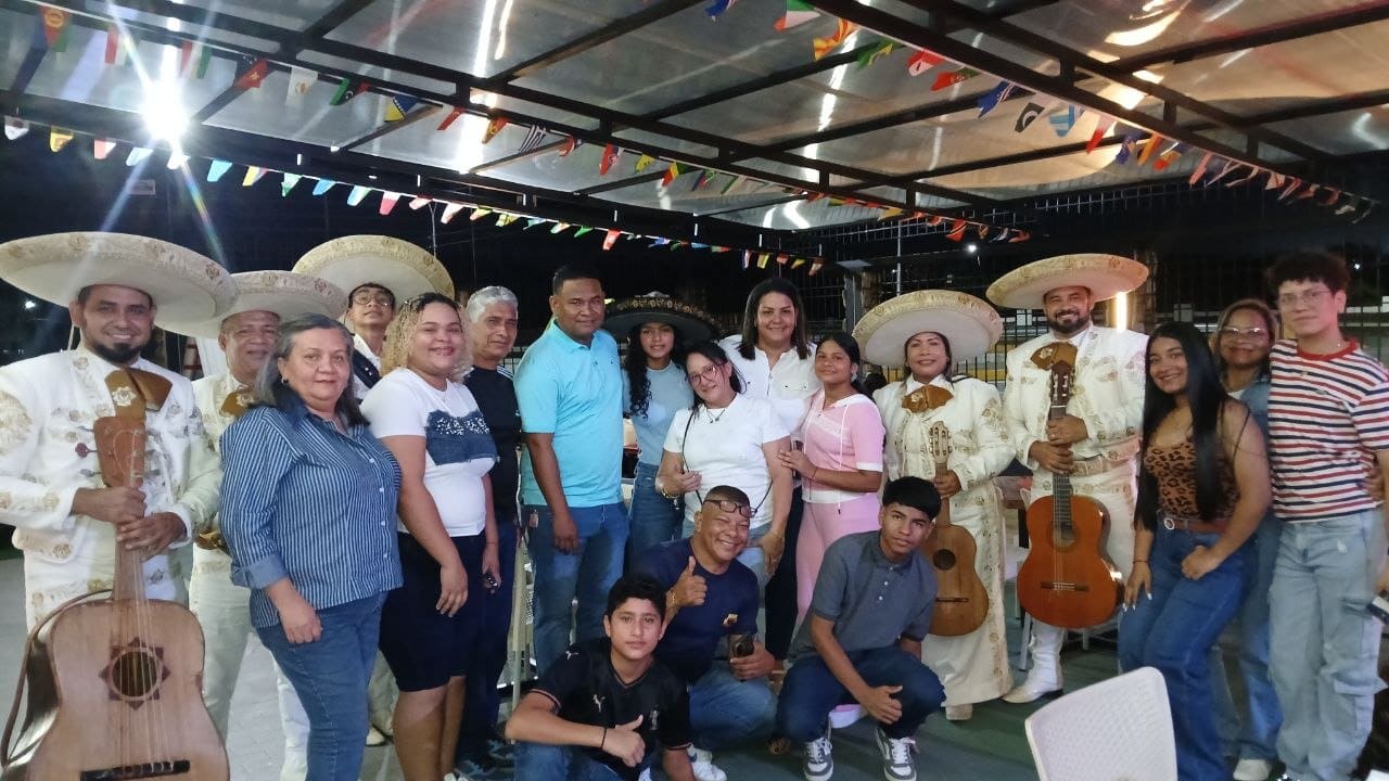 Mariachi Raza Mexicana