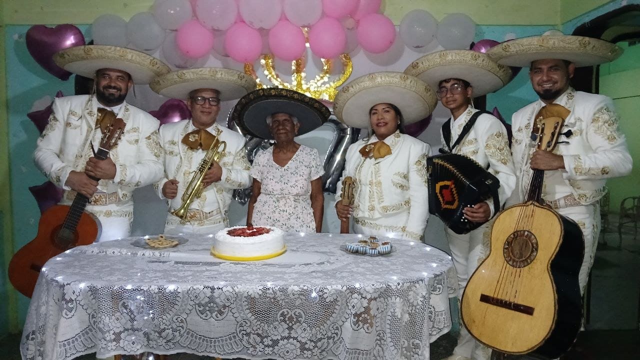 Mariachi Raza Mexicana
