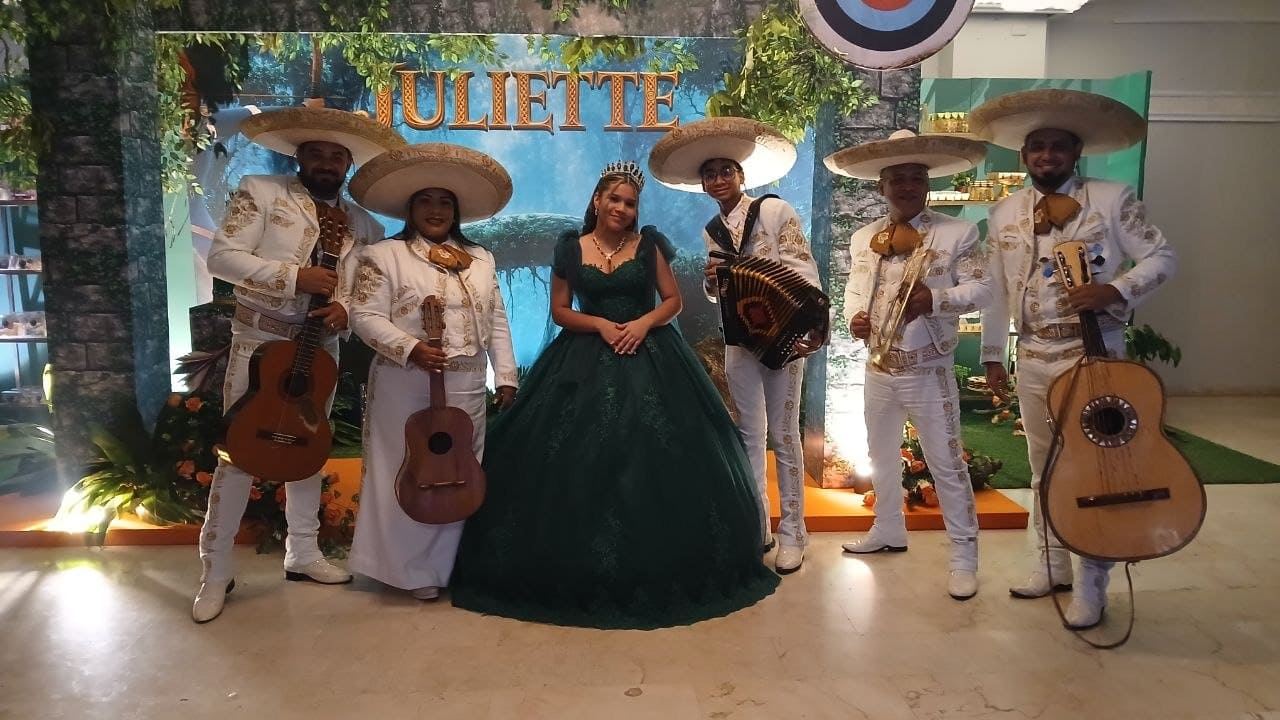 Mariachi Raza Mexicana